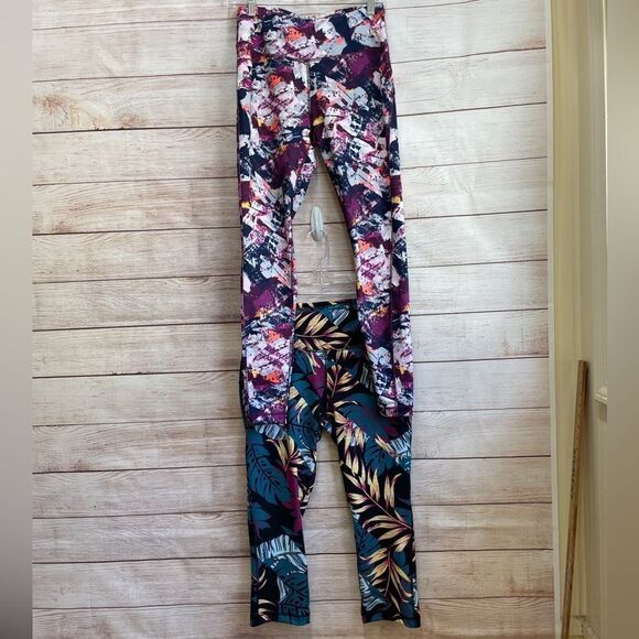TWO‎ PAIR OF ZELOS LEGGINGS - Picture 1 of 11
